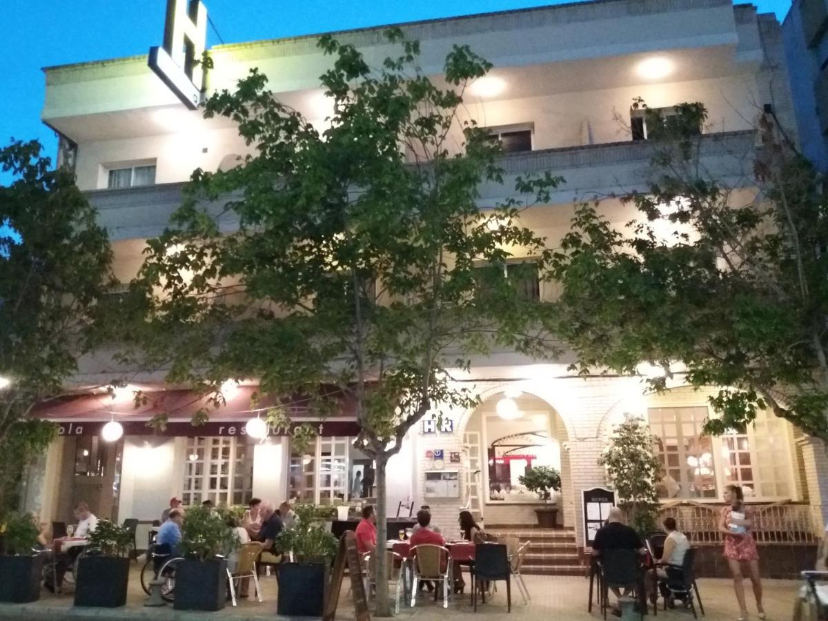Hotel Restaurant Llansola Sant Carles de la Ràpita Exterior foto