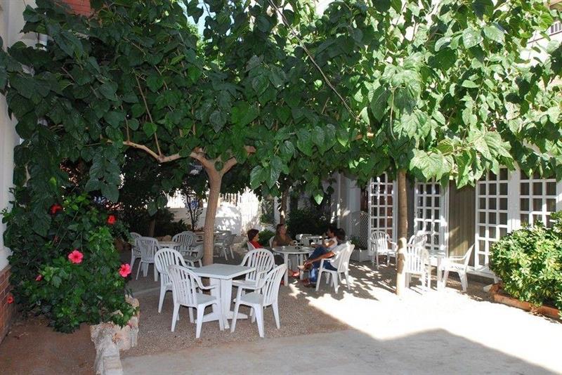 Hotel Restaurant Llansola Sant Carles de la Ràpita Exterior foto
